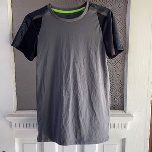 Boys Cahmpion C9 gray and black shirt size large 12-14